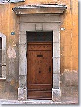 Rougiers, typical provencal door