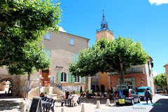 Tavernes, square and terraces