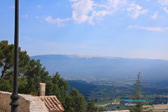 Blauvac, vue sur le Mont Ventoux