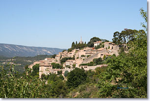 Bonnieux, village