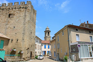 Camaret sur Aigues, bell tower