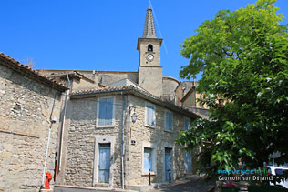 Caumont sur Durance, house in the village