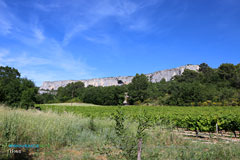 Lioux, falaise