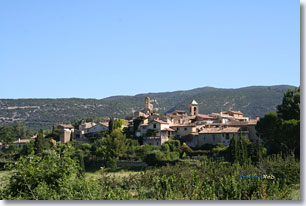 Lourmarin, le village