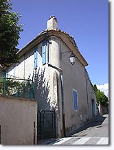 Peypin d'Aigues, maison