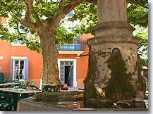 Villedieu, fountain